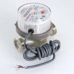 Водосчетчик VALTEC универсальный квартирный с импульсным выходом БЕЗ СГОНОВ до +90С, 1,5м3, 1/2, 110 мм